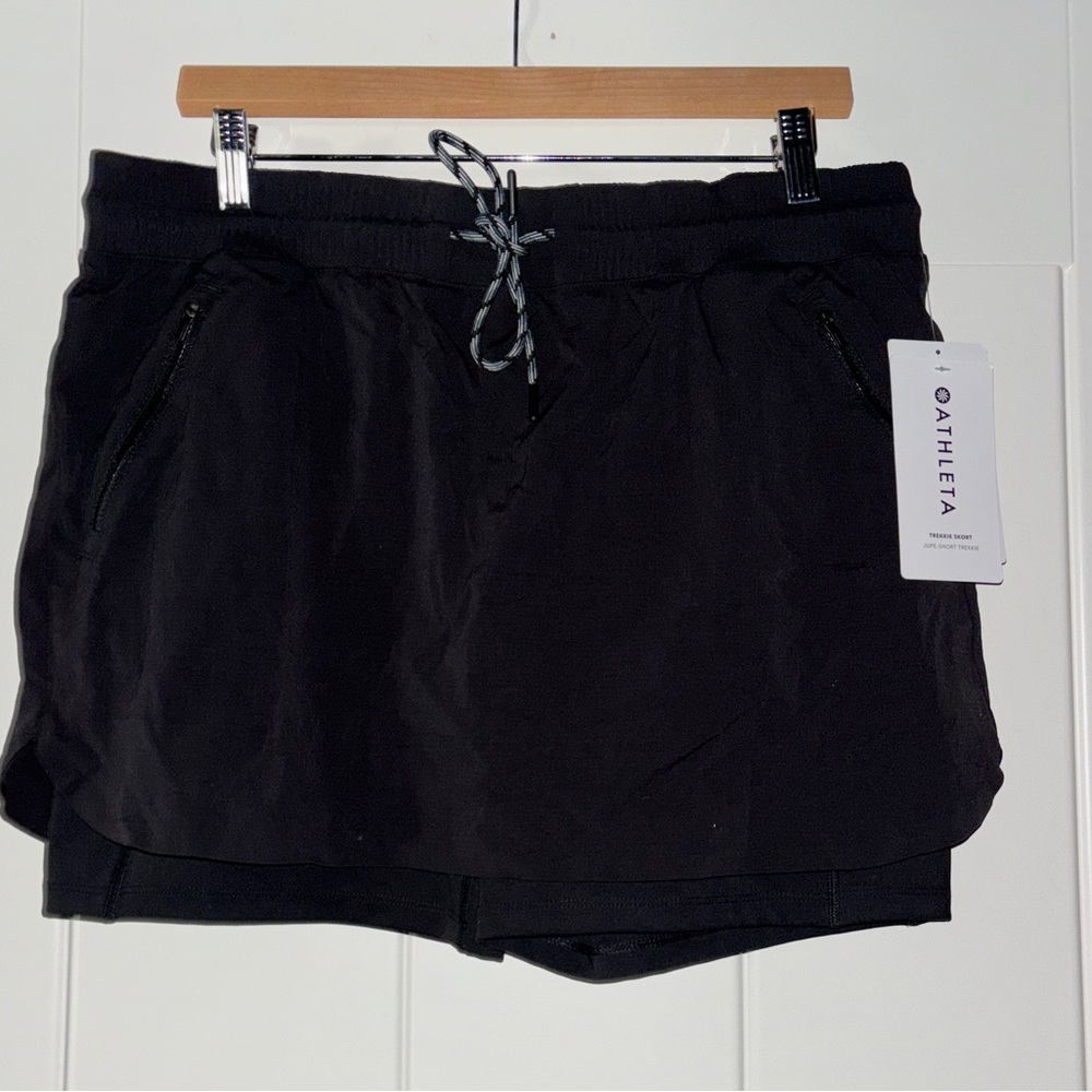 Athleta Trekkie Skort‎ Size 14 Outdoor Workout Walking Hiking Trails Summer NEW